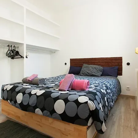 Urgell Apartment *
